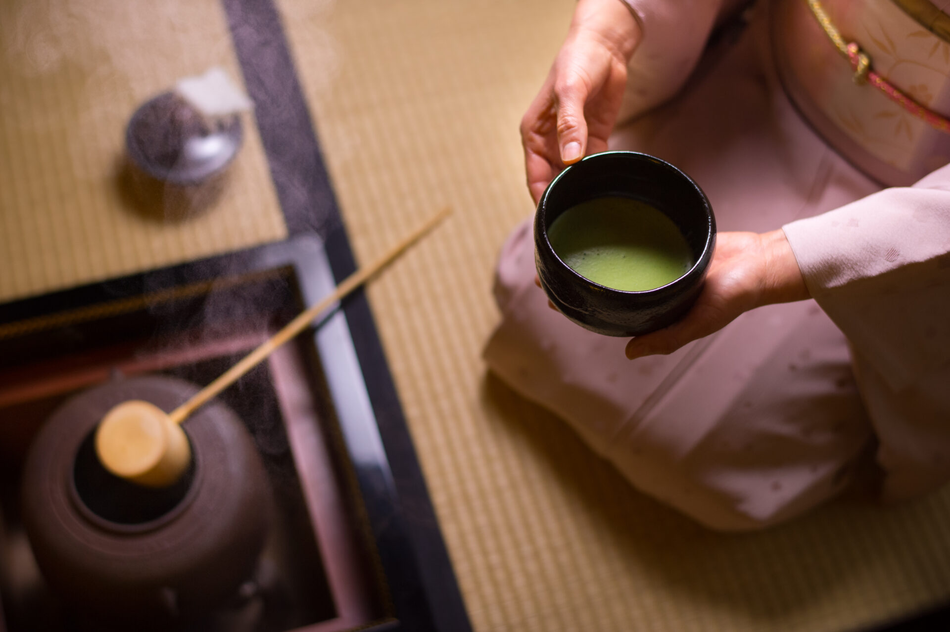 炭屋旅館抹茶体験 